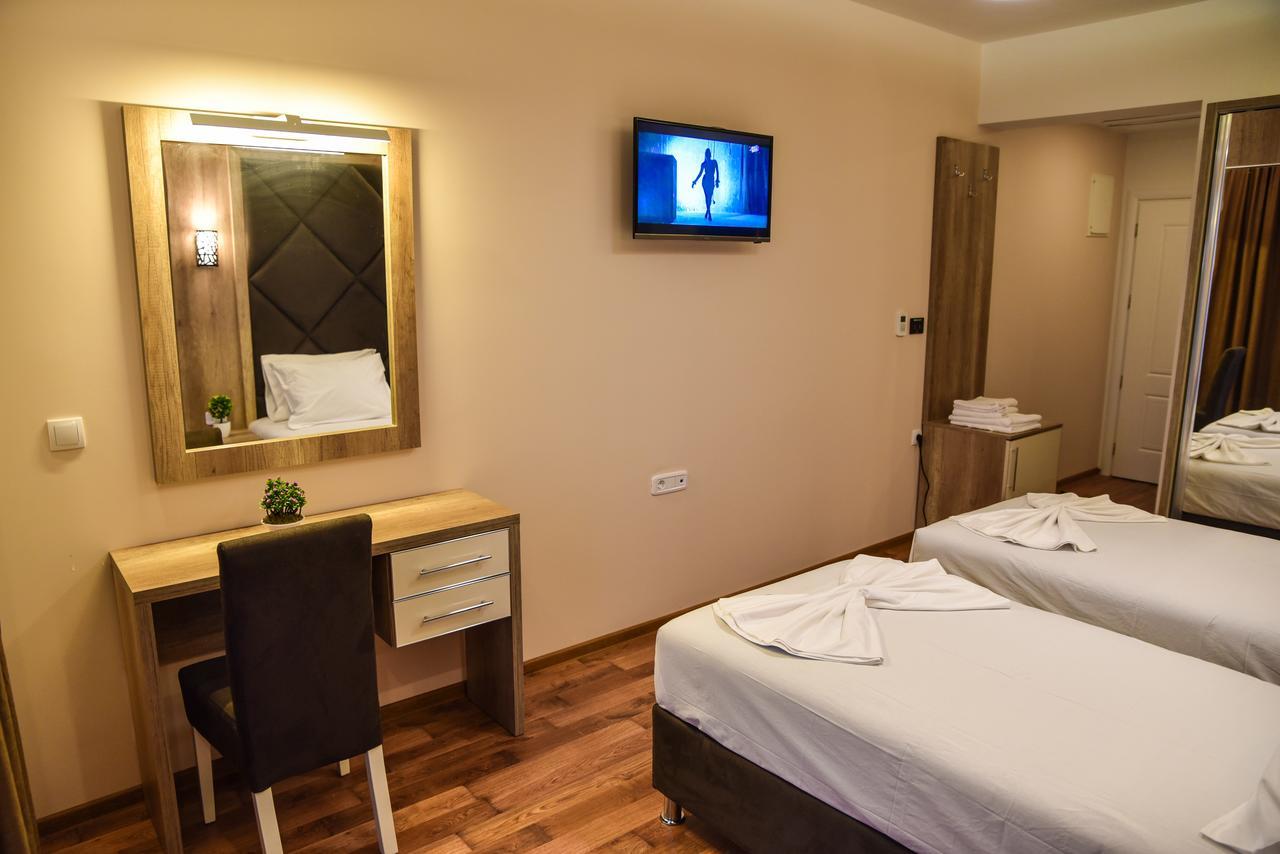 Hotel Evropa Ulcinj Exterior foto